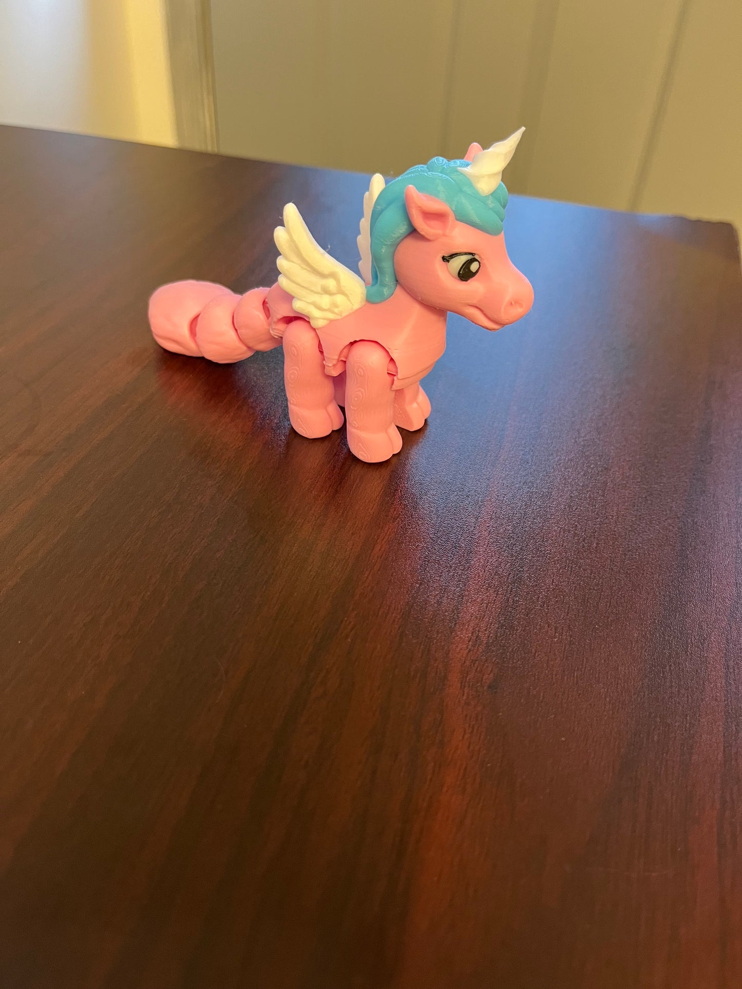 3D-Printed Pink Unicorn – Flexible Legs