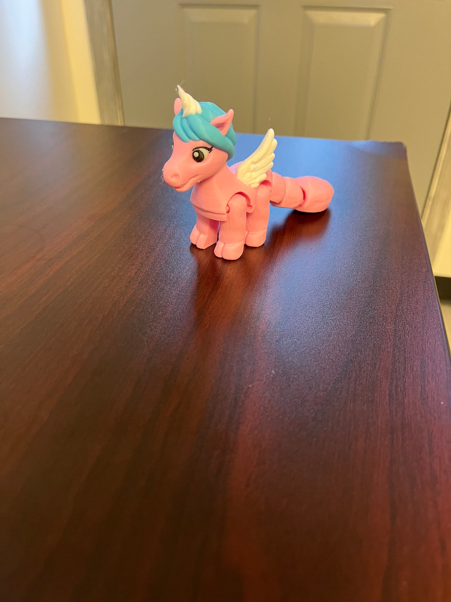 3D-Printed Pink Unicorn – Flexible Legs