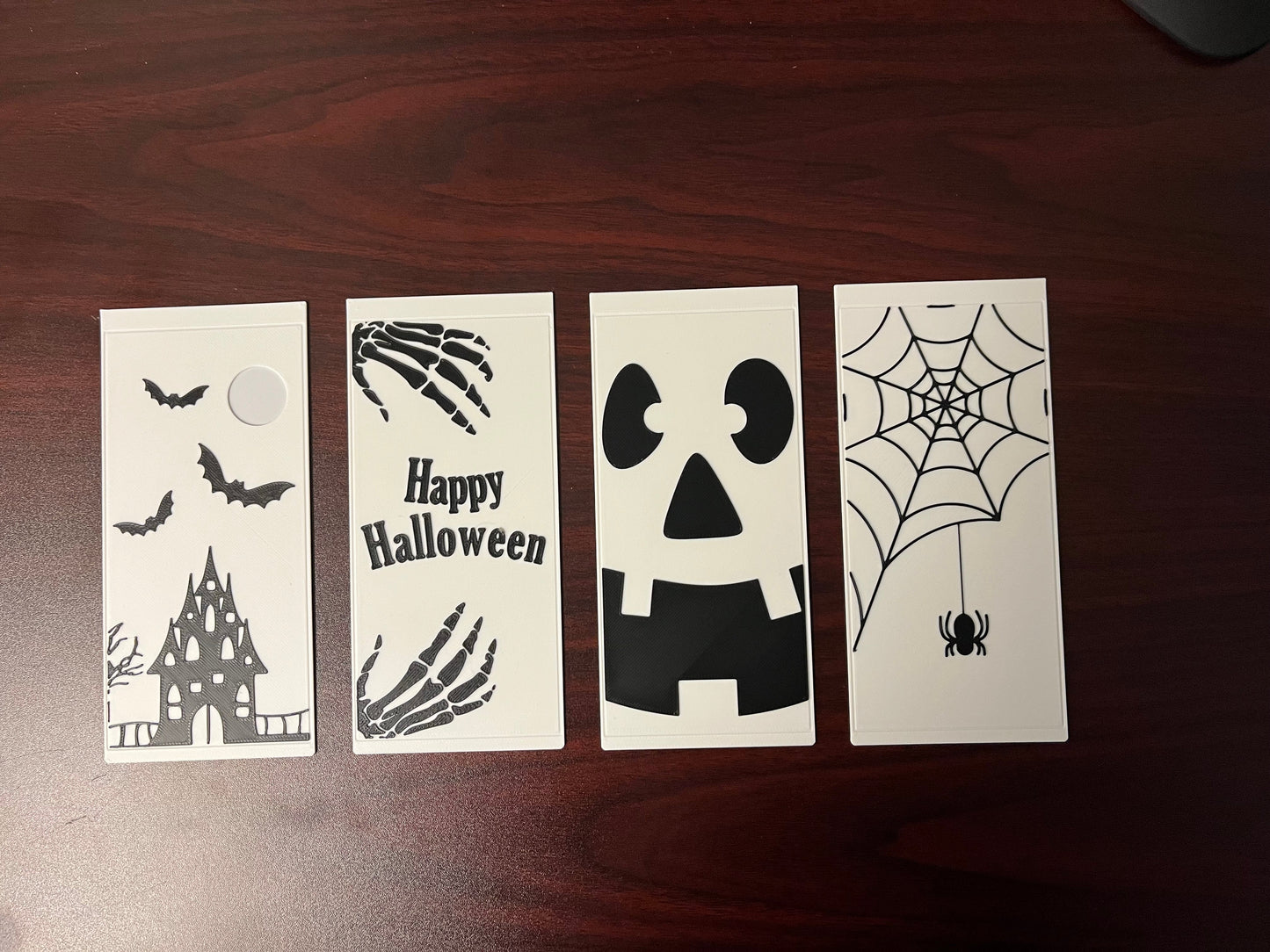 3D Printed Interchangeable Panel Lantern – Christmas Edition